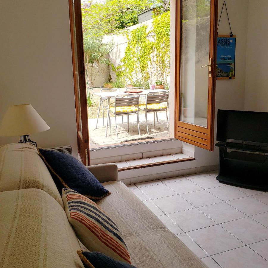 Appartement Au Coeur De Cassis Avec Jardin ภายนอก รูปภาพ
