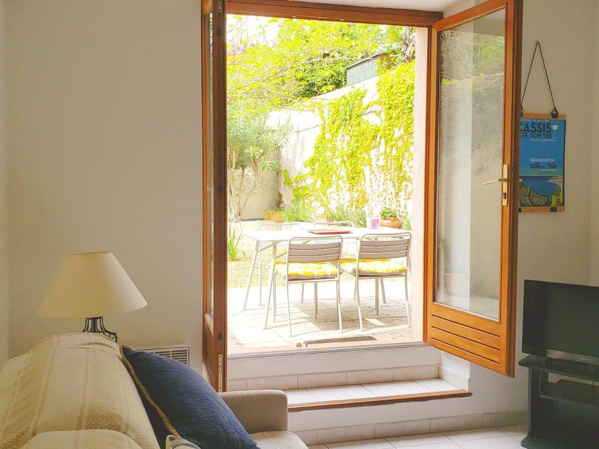 Appartement Au Coeur De Cassis Avec Jardin ภายนอก รูปภาพ