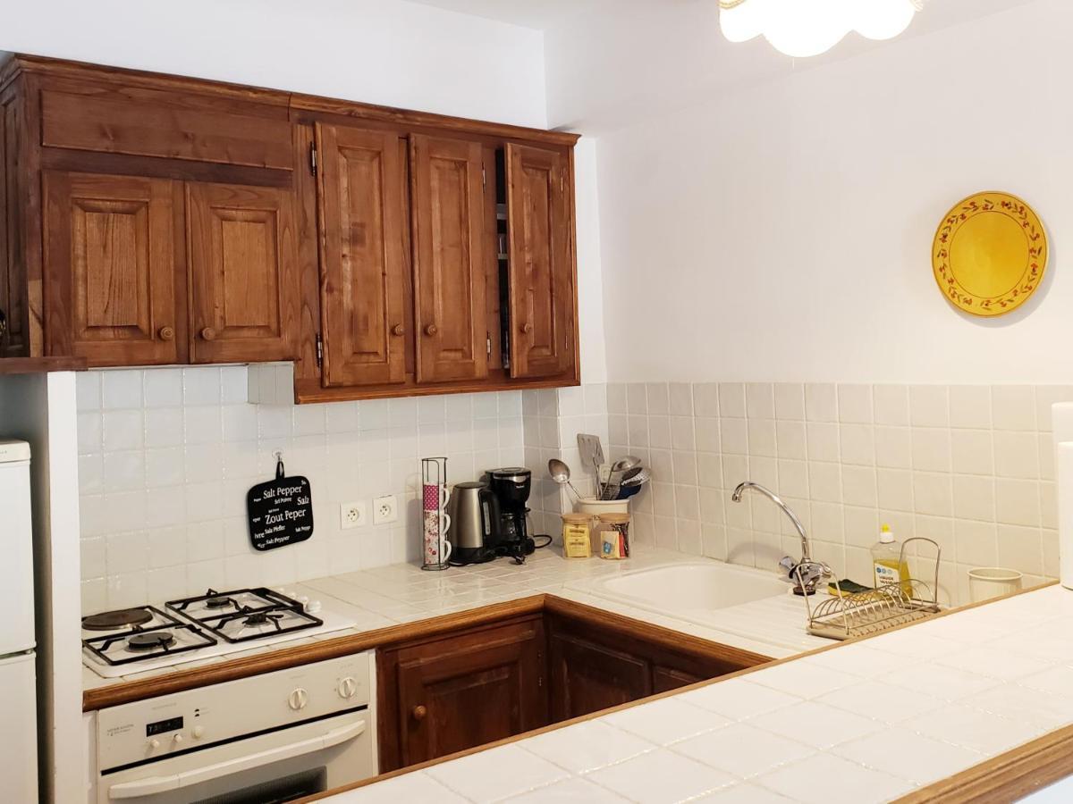 Appartement Au Coeur De Cassis Avec Jardin ภายนอก รูปภาพ