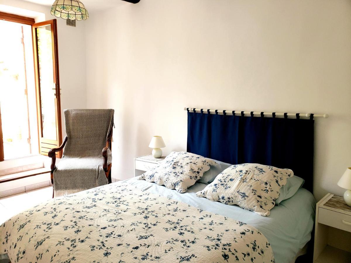 Appartement Au Coeur De Cassis Avec Jardin ภายนอก รูปภาพ